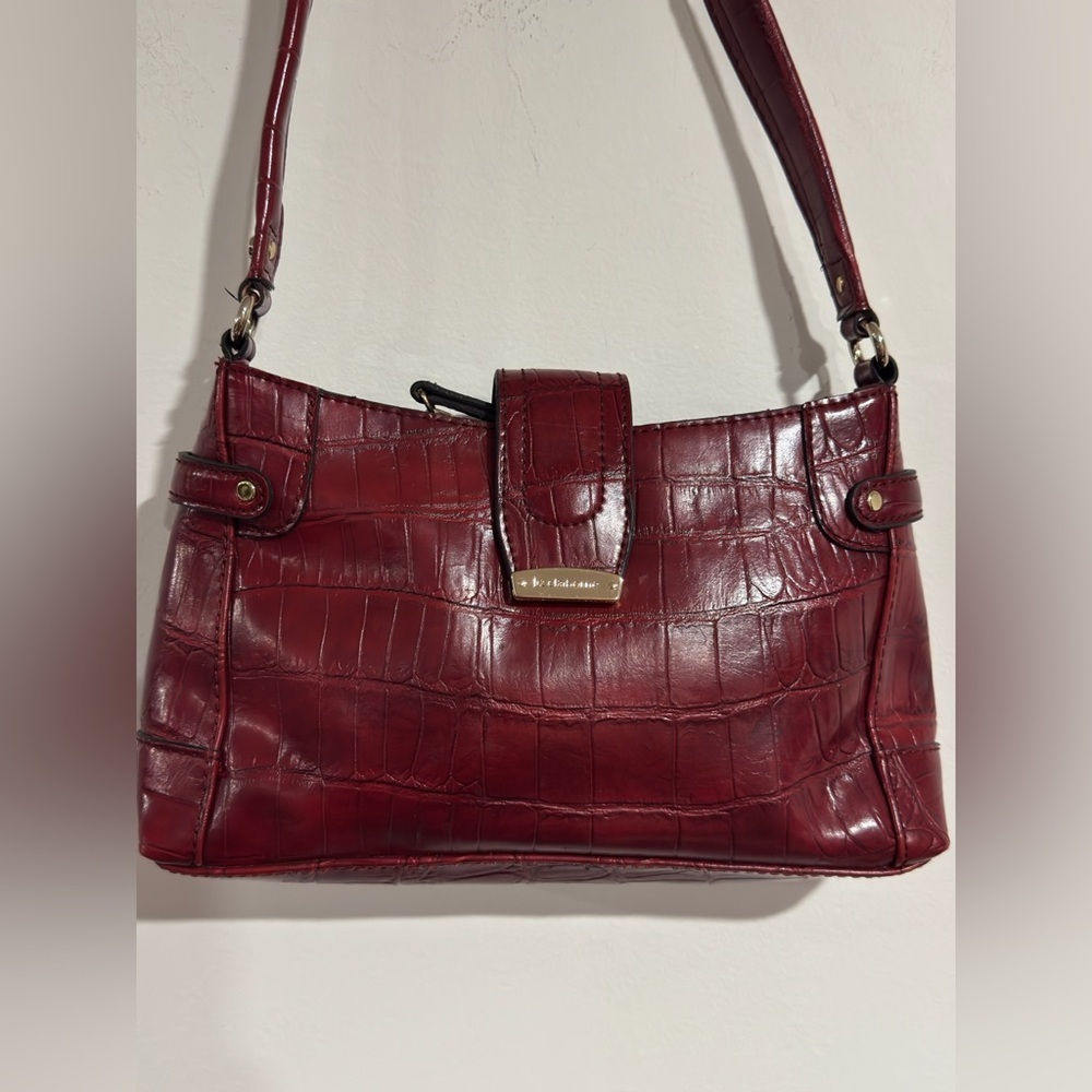 Liz Claiborne Vintage Cherry Red Croc-Embossed Shoulder Handbag - Picture 4 of 16